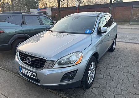 Volvo XC 60 XC60 2.4D AWD Momentum Geartronic Momentum