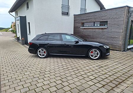 Audi A4 40 TFSI S tronic advanced,s-line ,ACC