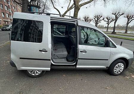 VW Caddy Volkswagen Life 1.6