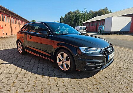 Audi A3 1.6 TDI S-line Xenon viel Neu