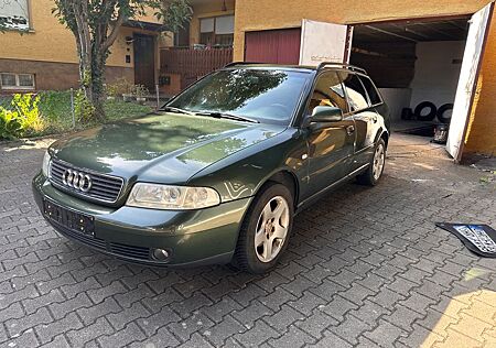 Audi A4 1.8 T Avant