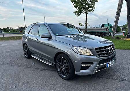 Mercedes-Benz ML 350 BlueTEC AMG ILS SHZ AHK COMAND