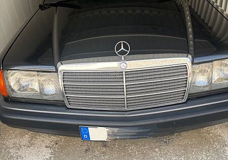 Mercedes-Benz 190 e