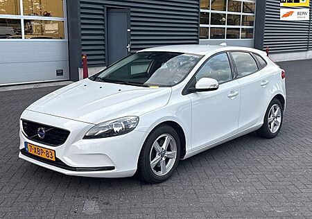 Volvo V40 1.6 T2 , PDC , trekhaak