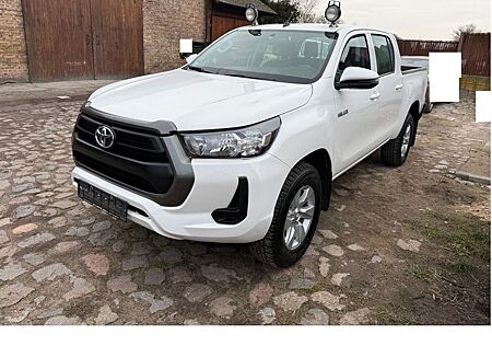 Toyota Hilux Double Cab Duty 4x4 25000 Netto
