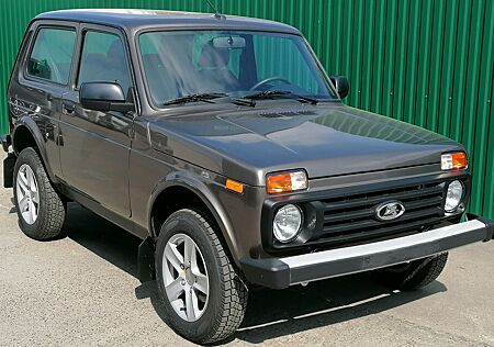 Lada Niva "PREMIUM PLUS" KLIMA/ AET- Kollektion 2025!