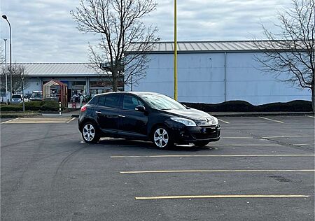 Renault Megane Dynamique dCi 110 EDC Eco2 Dynamique