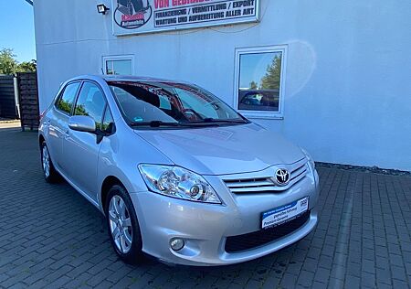 Toyota Auris Life+ 1.6 / 5.türig / Klimaautomatik/ PDC