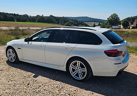 BMW 530d xDrive Touring A -