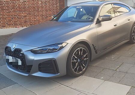 BMW i4 M50 - FrozenPureGrey Voll Ausstattung 1Hand