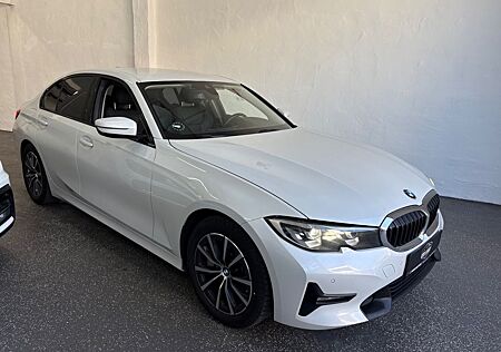 BMW 330 i **Sport Line** Top Zustand.