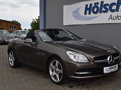 Mercedes-Benz SLC 200!AUTOMATIK!Navi,Leder,Sirtz&Kopfh,Parks,,