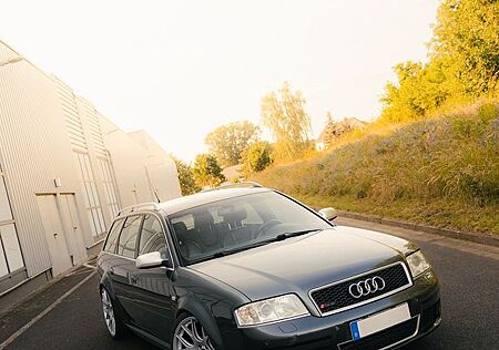 Audi RS6 4.2 tiptronic quattro Avant -
