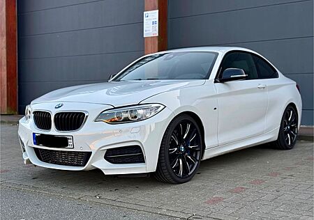BMW M235i xDrive Coupé -