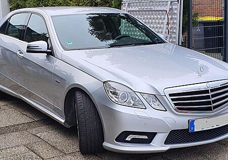 Mercedes-Benz E 350 CGI BlueEFFICIENCY AVANTGARDE AMG Sportpak