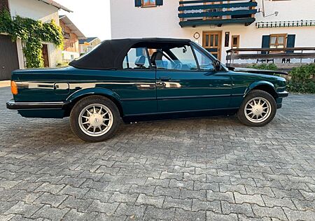 BMW 320i E30 Cabrio VFL-Frame off - nauticgrün