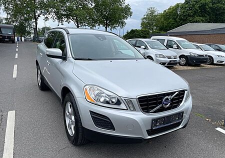 Volvo XC 60 XC60 Momentum 2WD