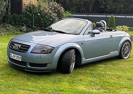 Audi TT Roadster 1.8T 132 kW S-Line