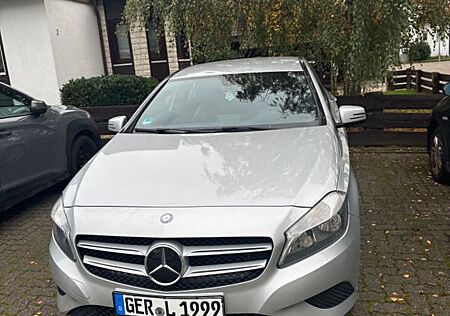 Mercedes-Benz A 180 -