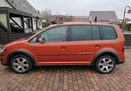 VW Touran Volkswagen cross 1.4 TSI Highline