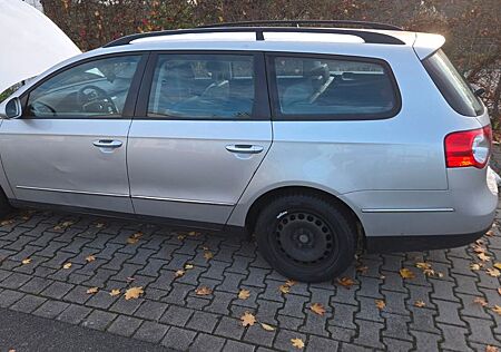 VW Passat Variant Volkswagen 1.9 TDI BlueMotion Variant Bl...