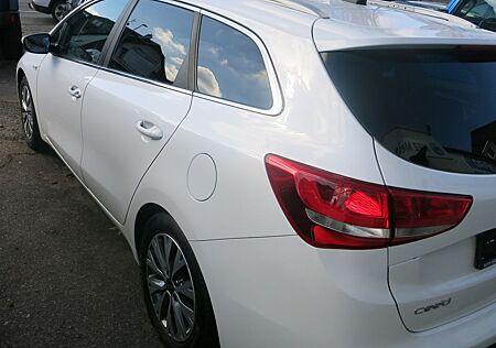 Kia Cee'd Sportswagon cee´d Sportswagon Dream Team,Navi,Scheckheft