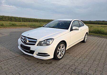 Mercedes-Benz C 220 CDI Coupe BlueEfficiency