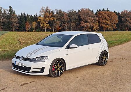 VW Golf Volkswagen 2.0 TDI GTD GTD