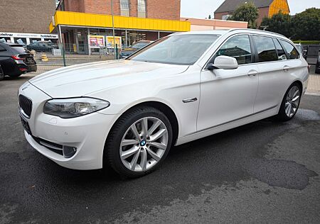 BMW 528 i xDrive Leder-Panorama-Bi-Xenon-Navi