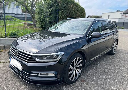 VW Passat Variant Volkswagen 1.6 TDI DSG R line AHK ACC Spur