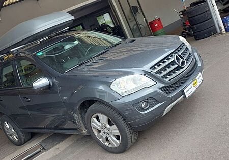 Mercedes-Benz ML 300 CDI 4Matic 7G-TRONIC
