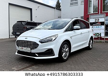 Ford S-Max Titanium