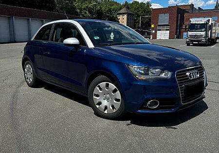 Audi A1 1.6 TDI* 2HAND*SHZ*TÜV*PDC*NAV*KLIMA*