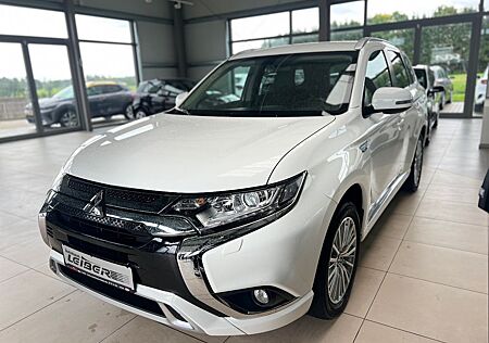 Mitsubishi Plug in Hybrid Outlander Outlander Plug-in Hybrid PLUS FA-Paket 2.4 MIVEC