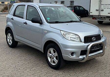 Daihatsu Terios 1.5 77kW - 2.Hand - Klima - TÜV+ÖL NEU !