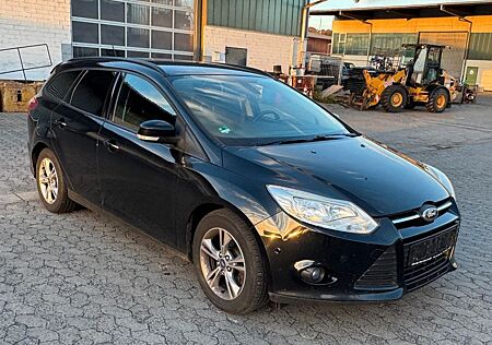 Ford Focus 2,0TDCi 103kW Champions Edition Turnie...