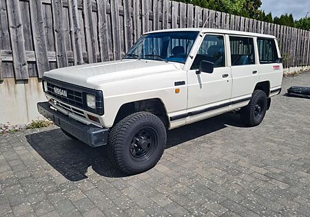 Nissan Patrol W260 lang 126.000km ungeschweißt Oldtimer