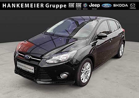 Ford Focus Lim. Titanium NAV AHK PDC SHZ elektr. Sitz
