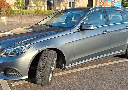 Mercedes-Benz E 200 BlueTEC T AVANTGARDE AVANTGARDE