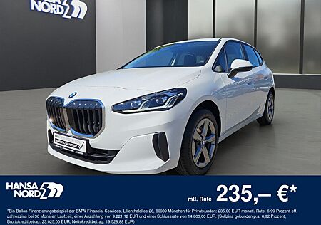 BMW 218i Active Tourer LED NAVI KAMERA DAB 17" AHK