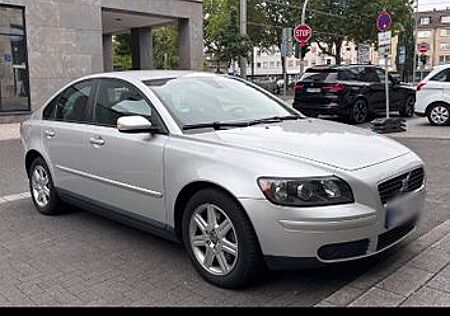 Volvo S40 2.4 Geartronic Momentum Momentum