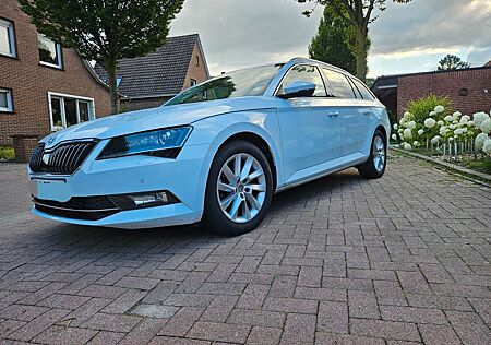 Skoda Superb 2.0 TDI SCR DSG Style Combi Style