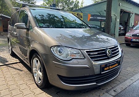 VW Touran Volkswagen United BlueMotion