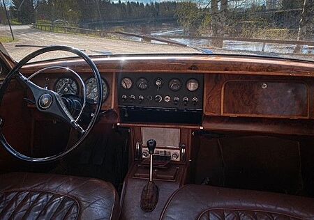 Jaguar MK II , Scheibenbremsen, Linkslenker, 01.1964