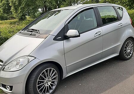 Mercedes-Benz A 180 AVANTGARDE BlueEFFICIENCY AVANTGARDE