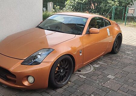 Nissan 350Z 35th Anniversary Edition 3.5l Gelb Metallic
