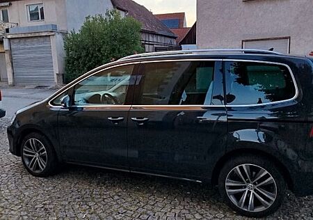 VW Sharan Volkswagen 2.0 TDI SCR DSG Highline
