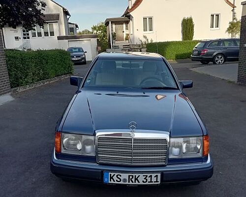 Mercedes-Benz CE 300
