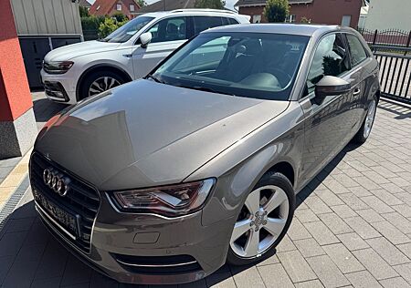 Audi A3 1.6 TDI S tronic Ambiente Ambiente