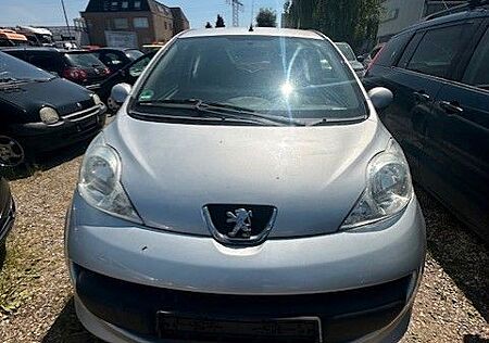 Peugeot 107 Filou 1,0 L TÜV+AU NEU
